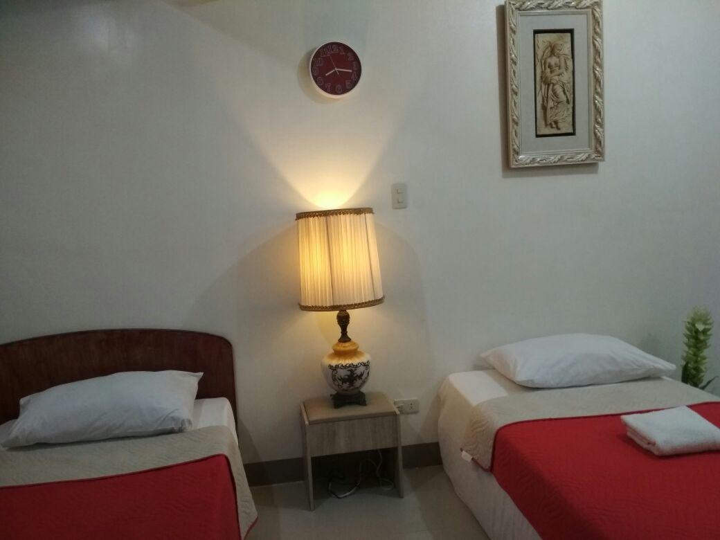 Kassel Del Amor Transit Airport Lodge Paranaque City 外观 照片